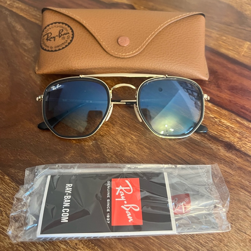 LIKE NEW Ray-Ban Marshall II Sunglasses